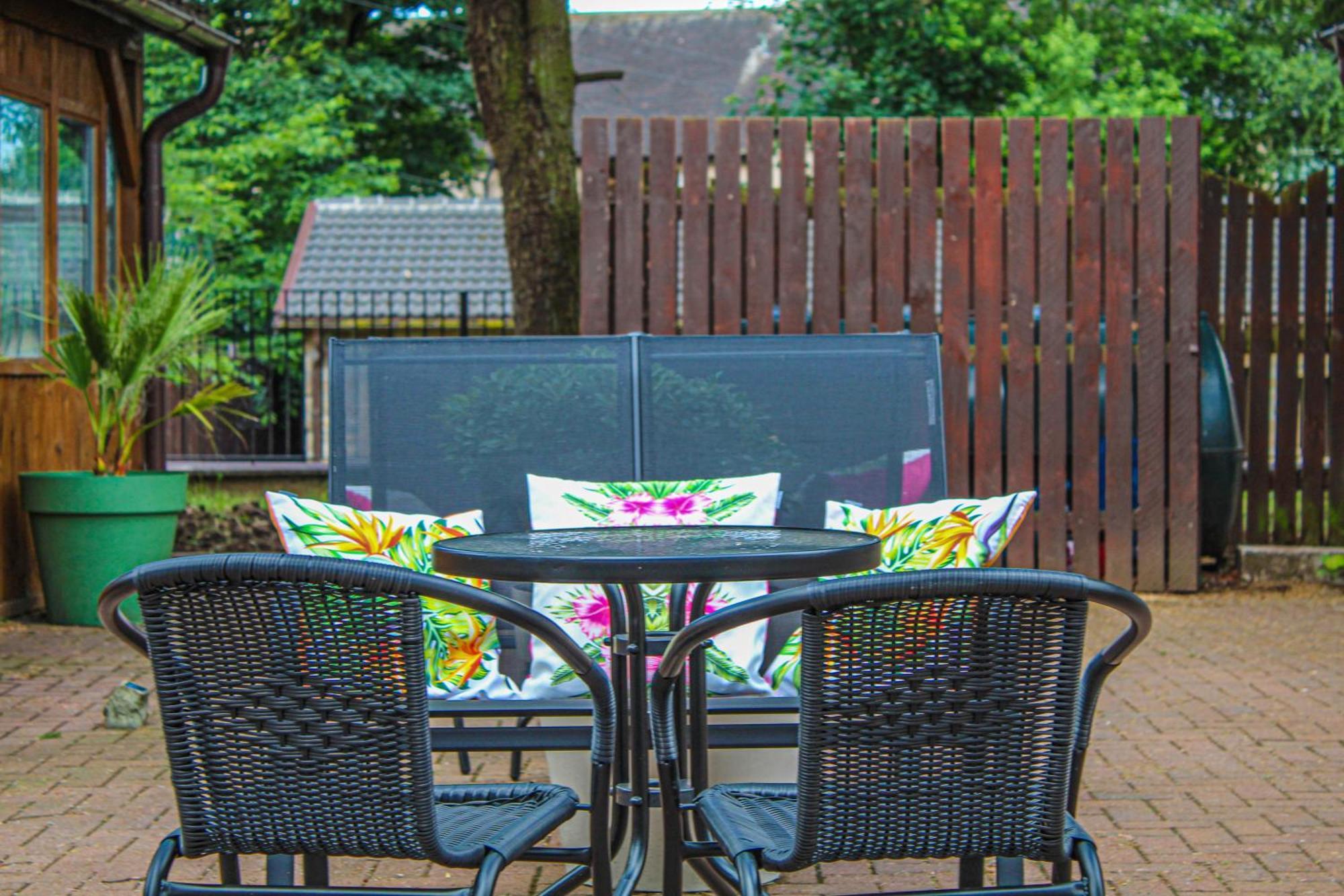 Lavish 2 Bed Sleeps 5 Near Lanark Apartment Carstairs Exterior photo